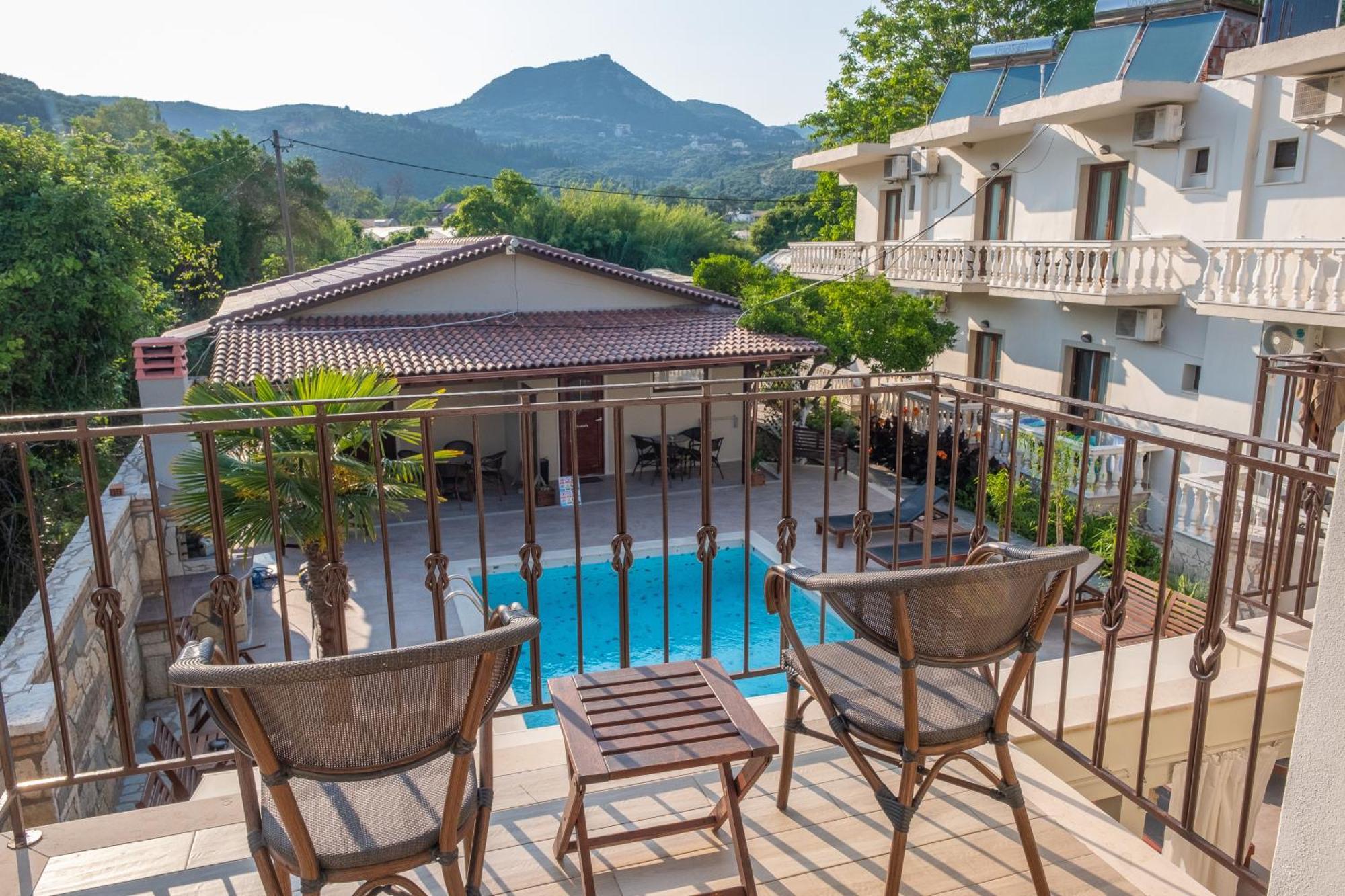 Sekreto - "S" Maisonettes & Studios Adults Only بارغا المظهر الخارجي الصورة